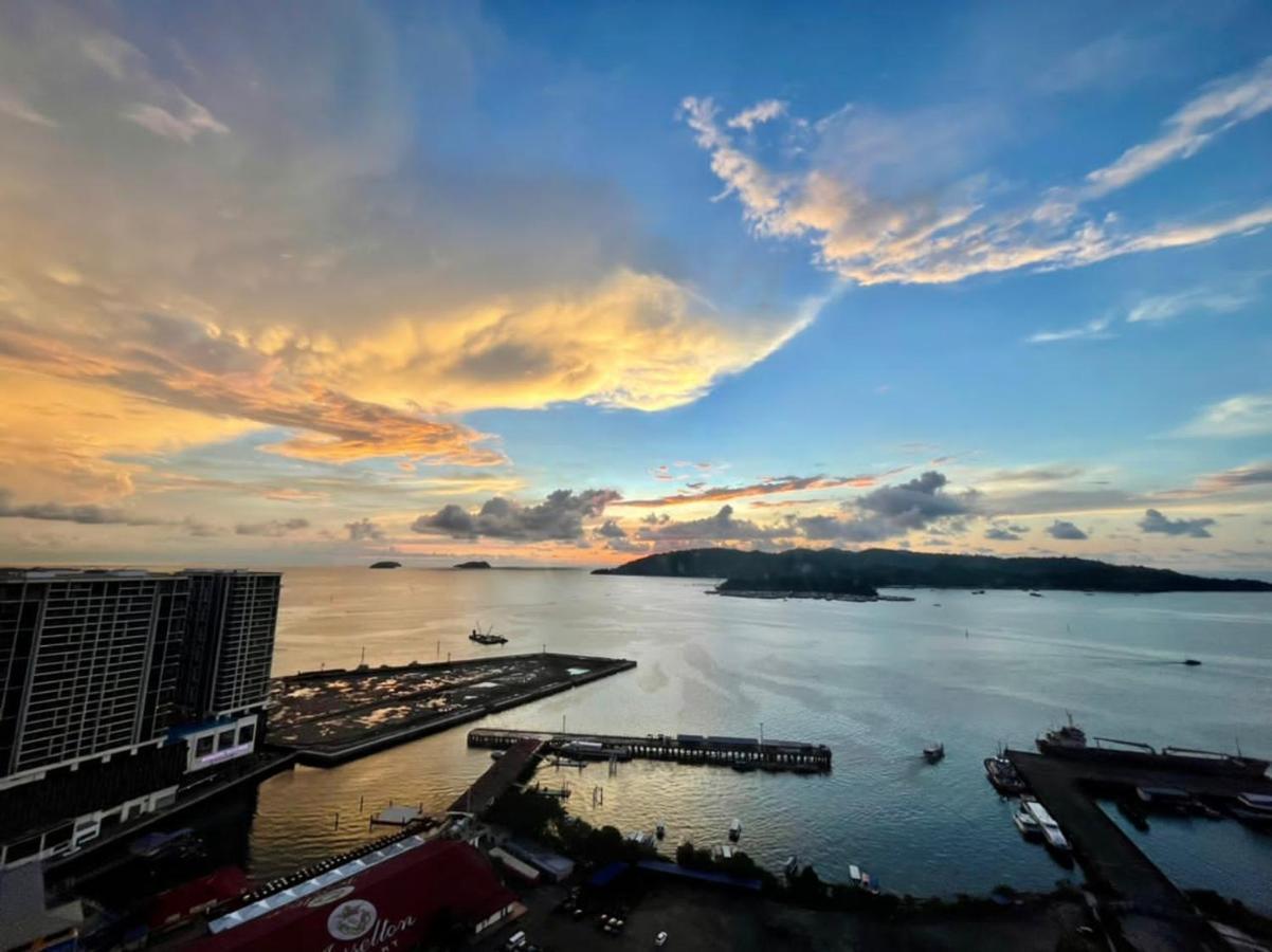 Petronella Suites Apartment @ Jesselton Quay Kota Kinabalu Esterno foto
